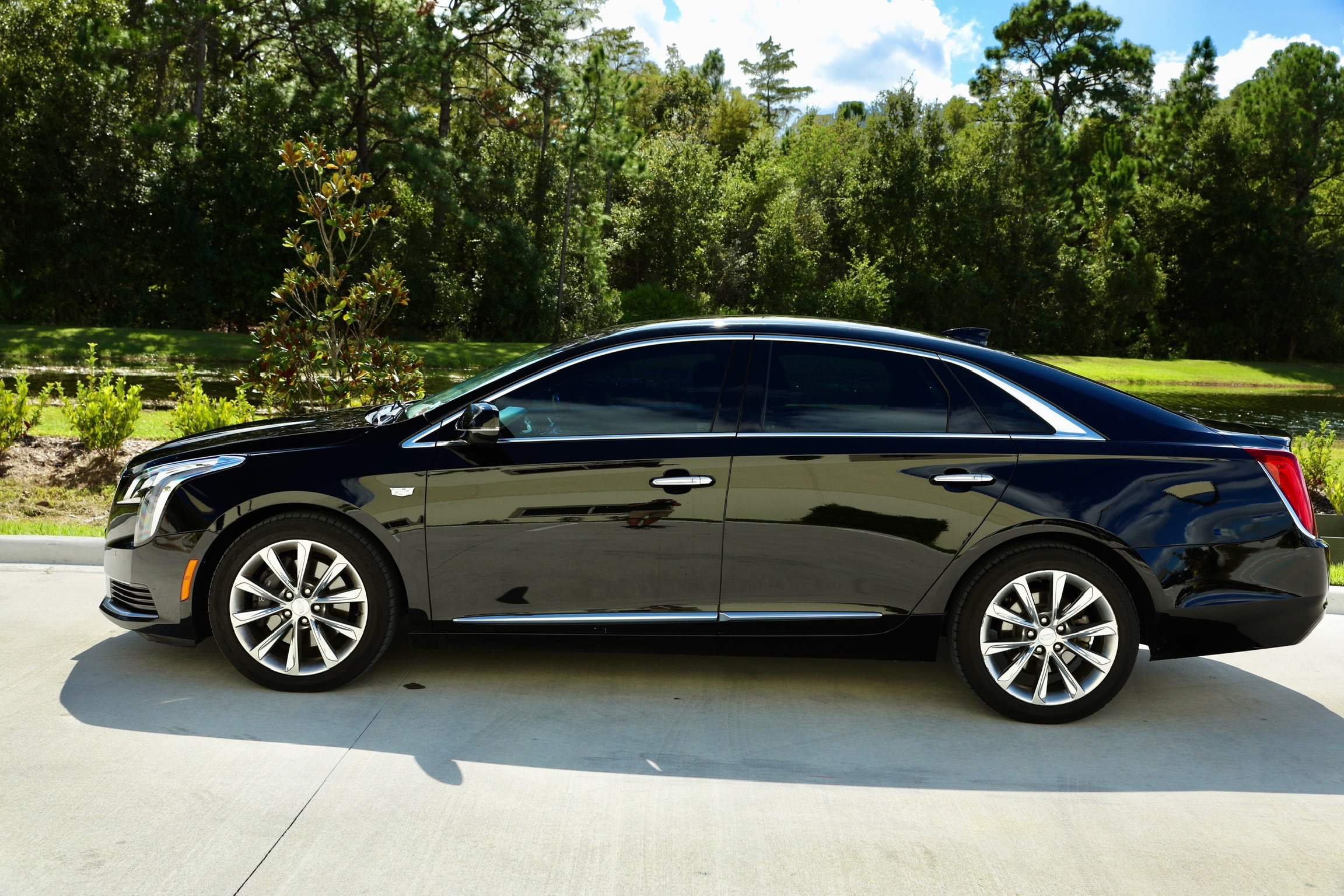 Mears Select Luxury Cadillac Sedan in Orlando, Florida